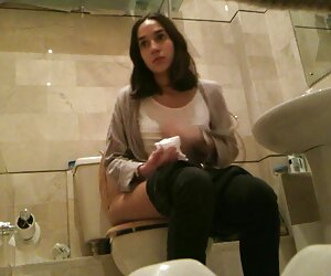 Ev hanımı elektrikli süpürge hortumu ile türk porni mastürbasyon