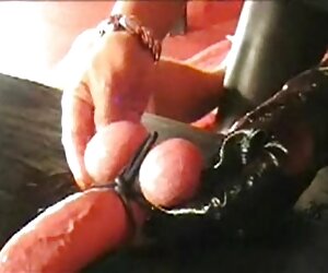 Bir sandalye bir çift komşu pornosu seks için yeterli