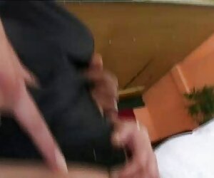 Ev hanımının ilgisi, lezbiyen masaj porno aptal oğlunun sütü