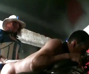 Pikaper uyarı olmadan kızlar banyo yabancı porno girin.