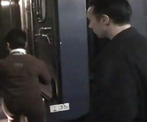 Porno yıldızları olgun esmer porno sevgilisinin becerilerinden etkilendi
