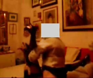 Bir degree içinde seks ile bir erkek uvey abla porno arkadaş üzerinde the kanepe ve bir orgazm
